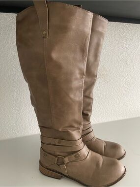 Women's Tall Riding Boots in Taupe
